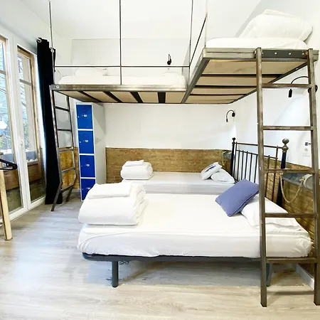 Hostel Eco *
