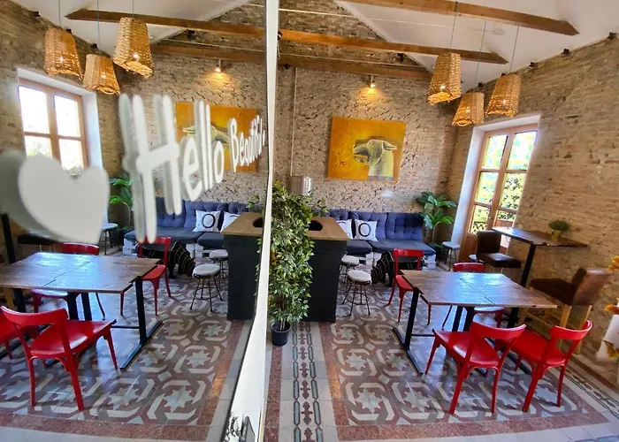 Hostel Eco *